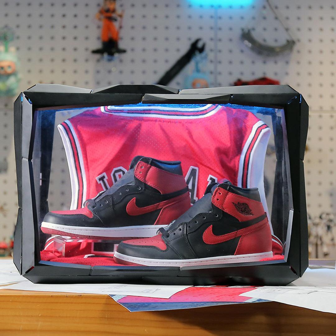 Boxory Plus standard modular magnetic acrylic display case with LED lighting
